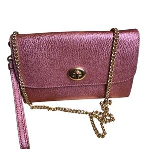 Coach NWT Elegant Pink Metallic Chain Clutch/Crossbody